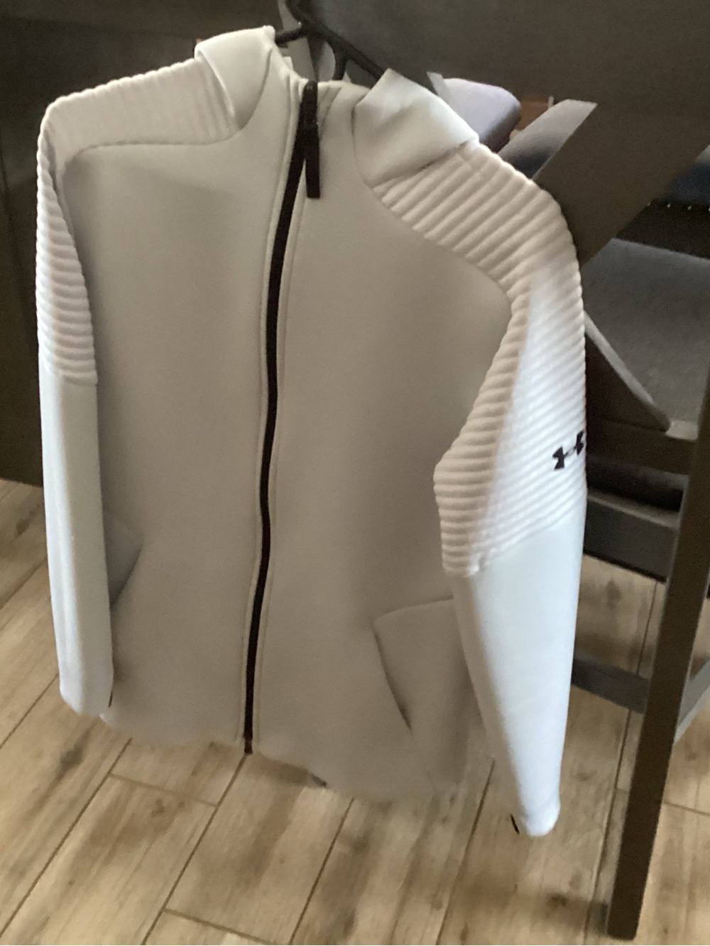 Under Armour White Full‑Zip Ribbed Sleeve Performance Hoodie